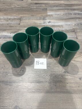 Tupperware Dark Green Plastic Tumblers Set of 6 - 18oz